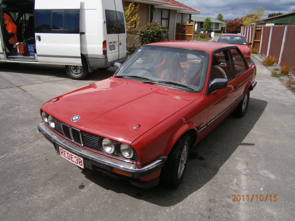 Red_BMW_(3).JPG