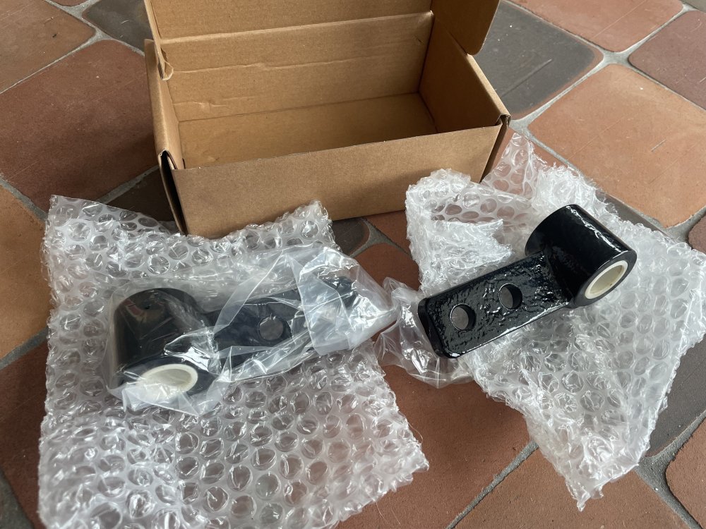 e36solidbushings.jpg